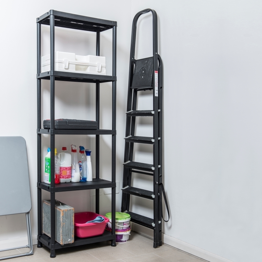 UNIVERSAL PRO 63-5 plastična polica - črna