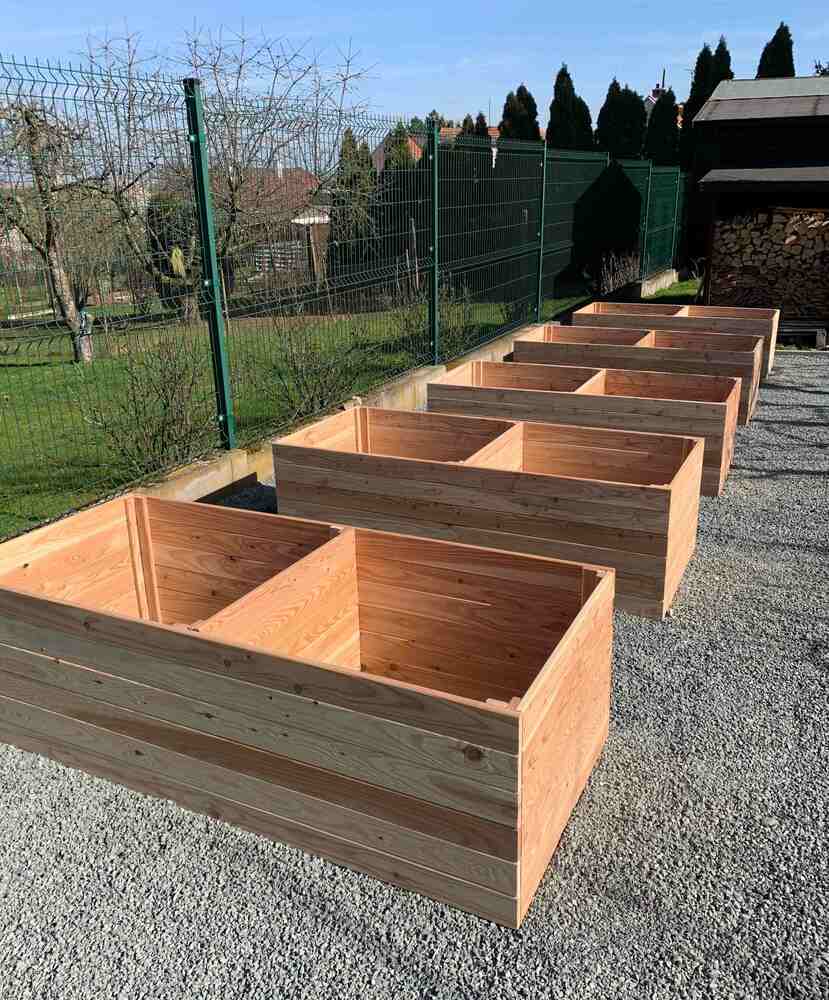 Vyvýšený záhon PREMIUM modřín dřevěný Rojaplast (foto 15)