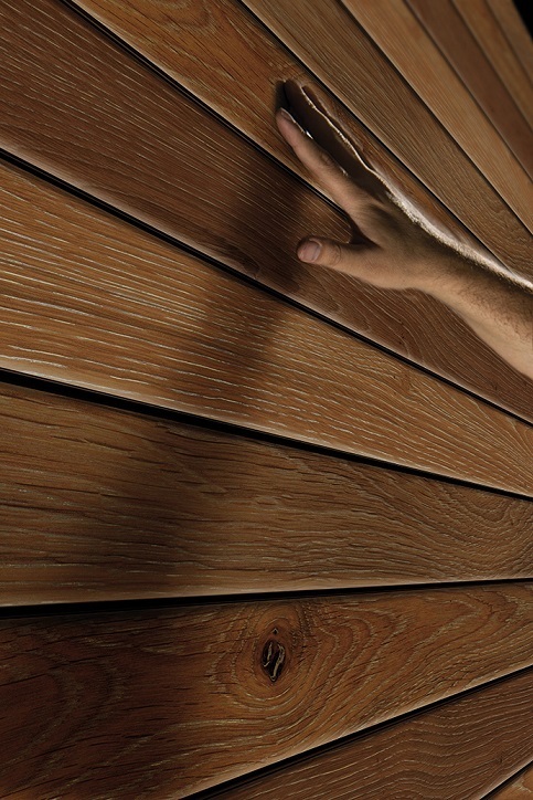 PENT podpis HORIZONTALNA hiša 9x7 - rjava