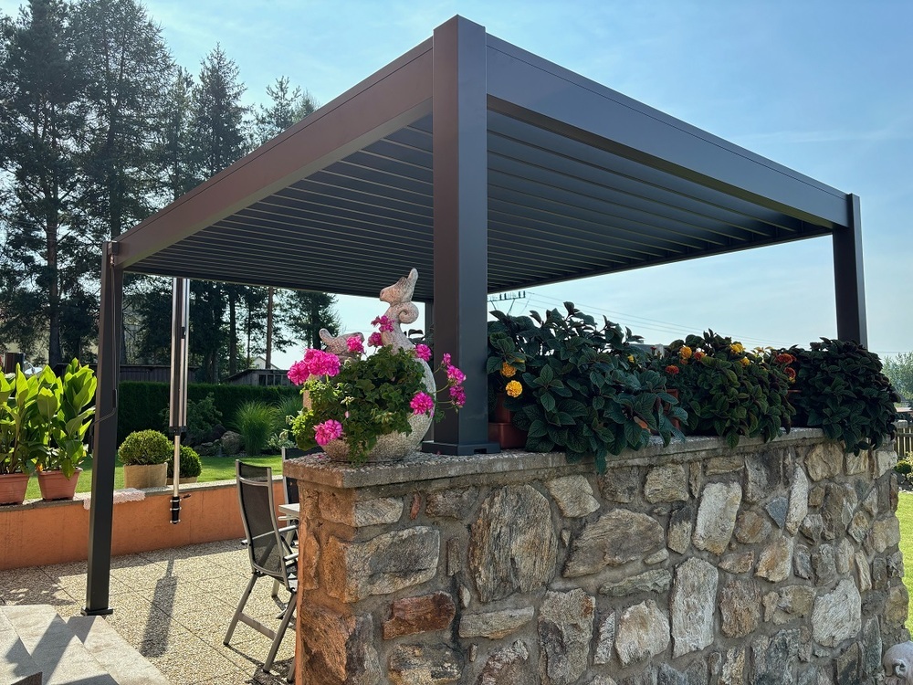 Bioklimatická pergola INTRO PLUS 4x3 m Rojaplast (foto 134)