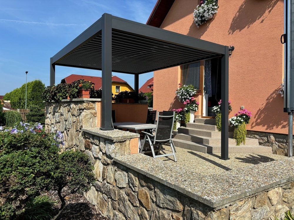 Bioklimatická pergola INTRO PLUS 4x3 m Rojaplast (foto 165)