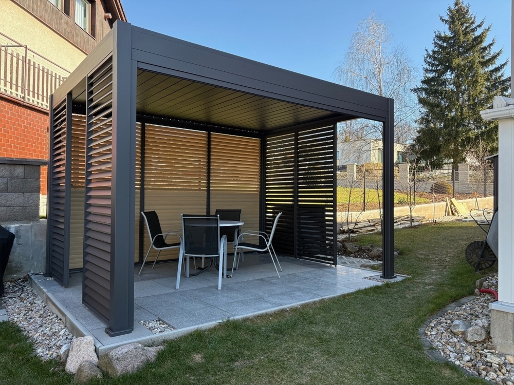 Bioklimatická pergola INTRO PLUS 4x3 m Rojaplast (foto 62)