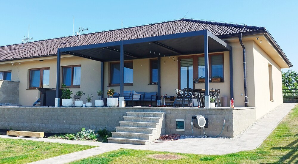 Bioklimatická pergola INTRO DUO 4x4 m Rojaplast (foto 149)