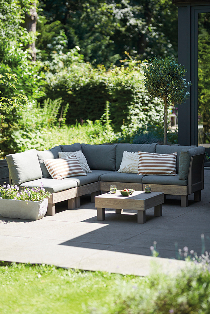 Vrtni plastični set ELEMENTS SIGNATURE - oreh