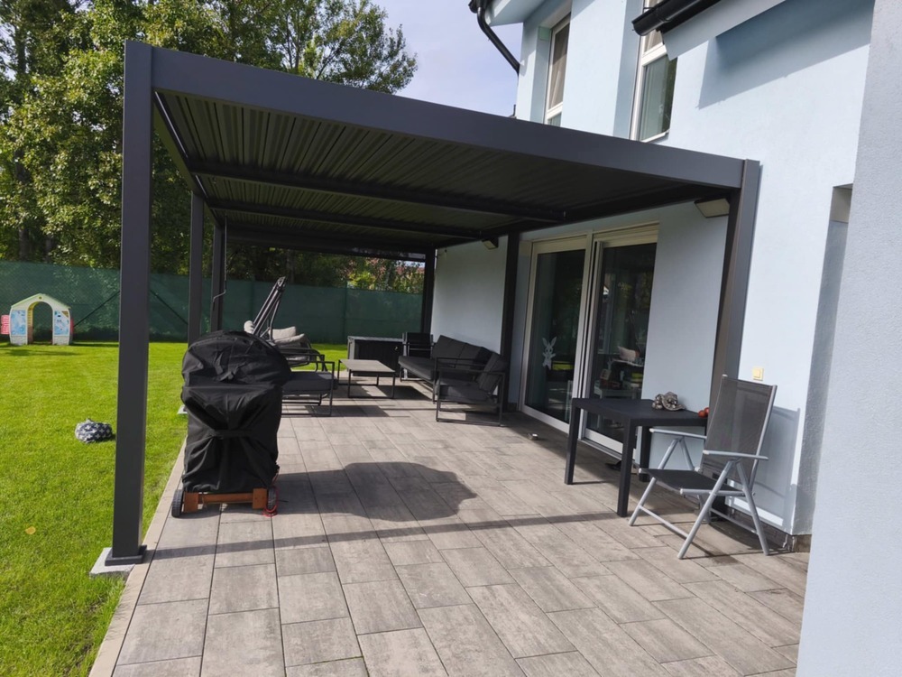 Bioklimatická pergola INTRO DUO 4x4 m Rojaplast (foto 148)