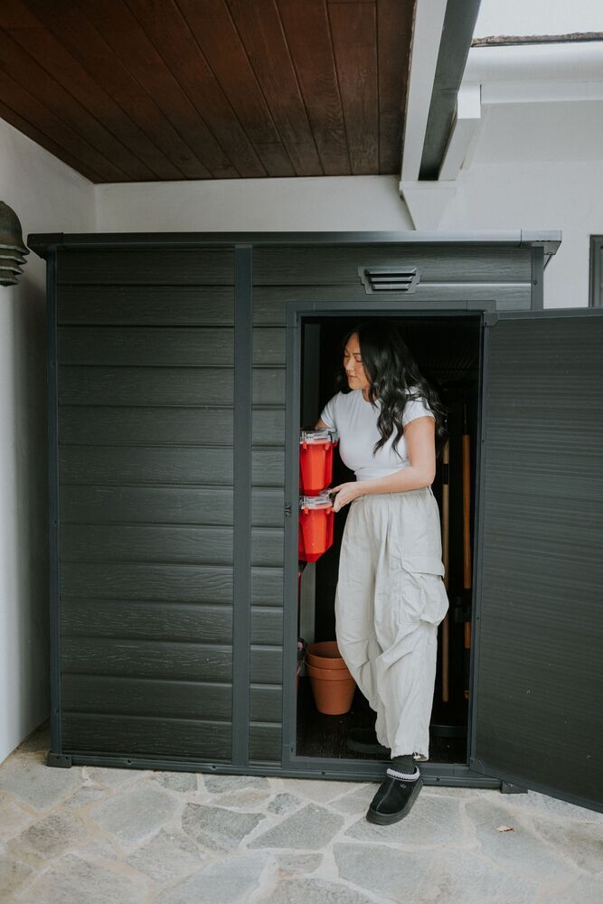 ESSENTIAL 6x4 hiša temno siva/črna