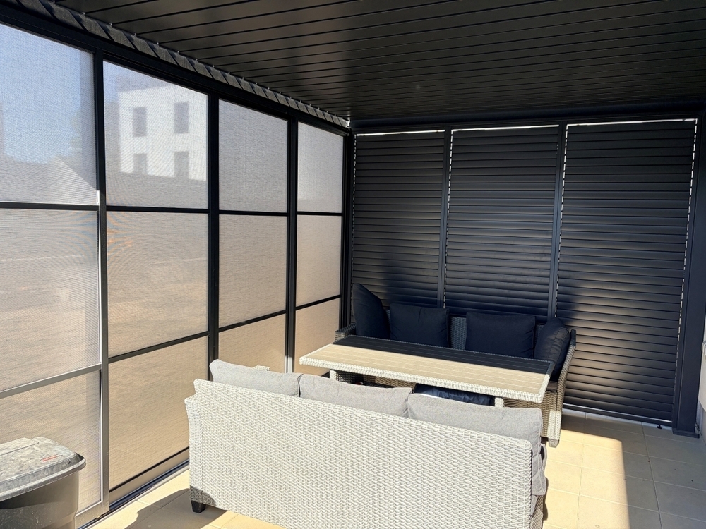 Pergola PANEL LAMELY zastínění fixní horizontální 1 m pro bioklimatickou Rojaplast (foto 105)