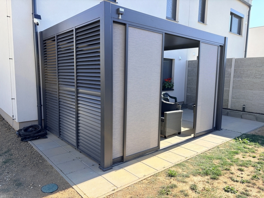 Pergola PANEL LAMELY zastínění fixní horizontální 1 m pro bioklimatickou Rojaplast (foto 171)